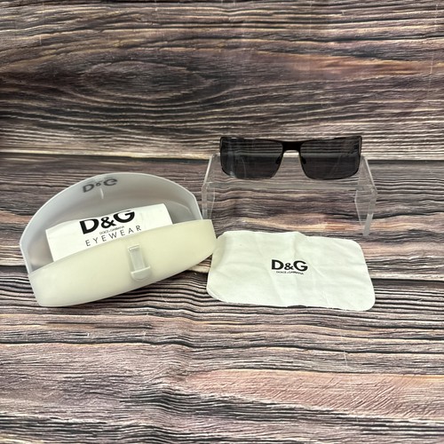 Square sunglasses and - d&g,