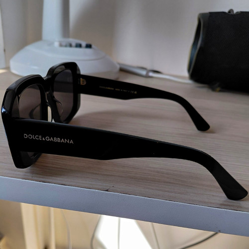Dolce gabbana d - &, d&g